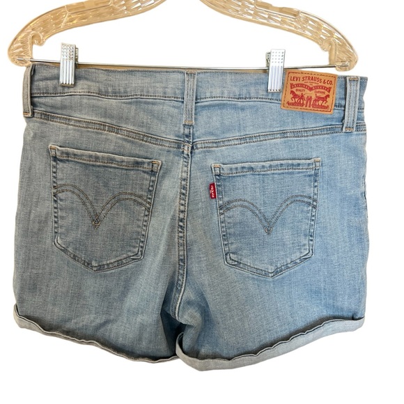 Levi’s Mid Length Denim Jean Shorts Size 31 Waist Light Wash Cotton Blend - Picture 5 of 11